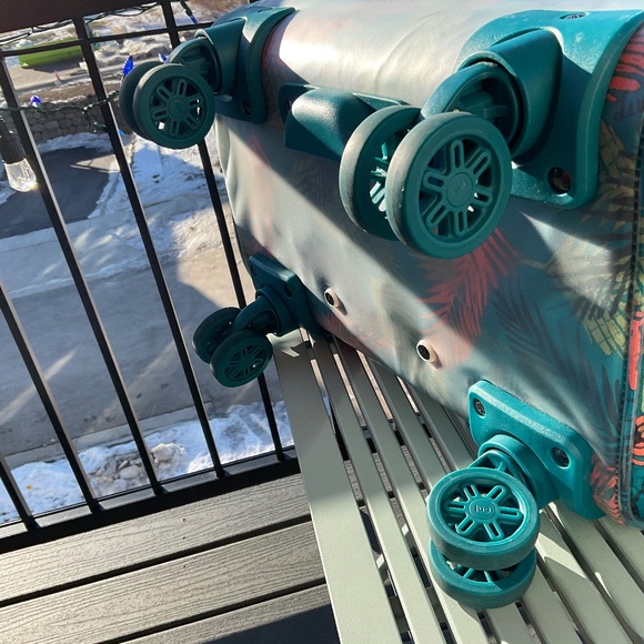 Lug - Tropical Ocean Lot - Picture 15 of 15